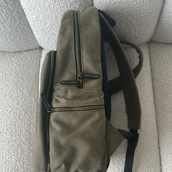 Cocoon Canvas Laptop Backback - Picture 9 of 11